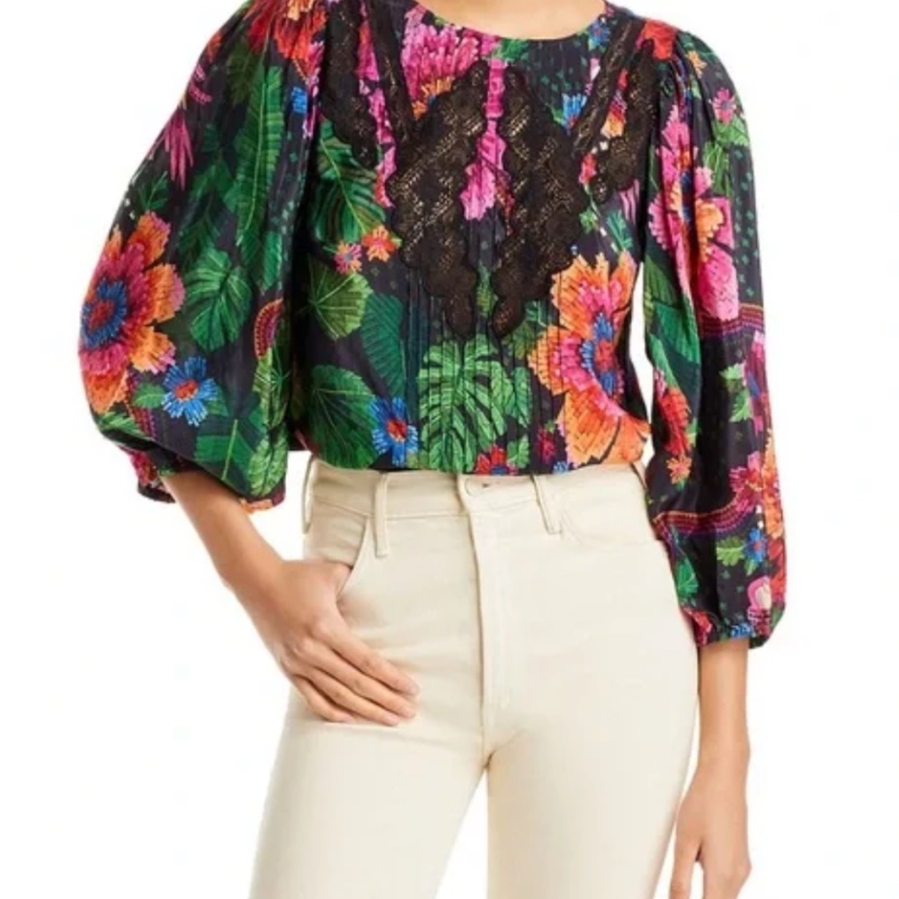 FARM Rio Black Floral Puff-Sleeve Blouse with Lace Yoke